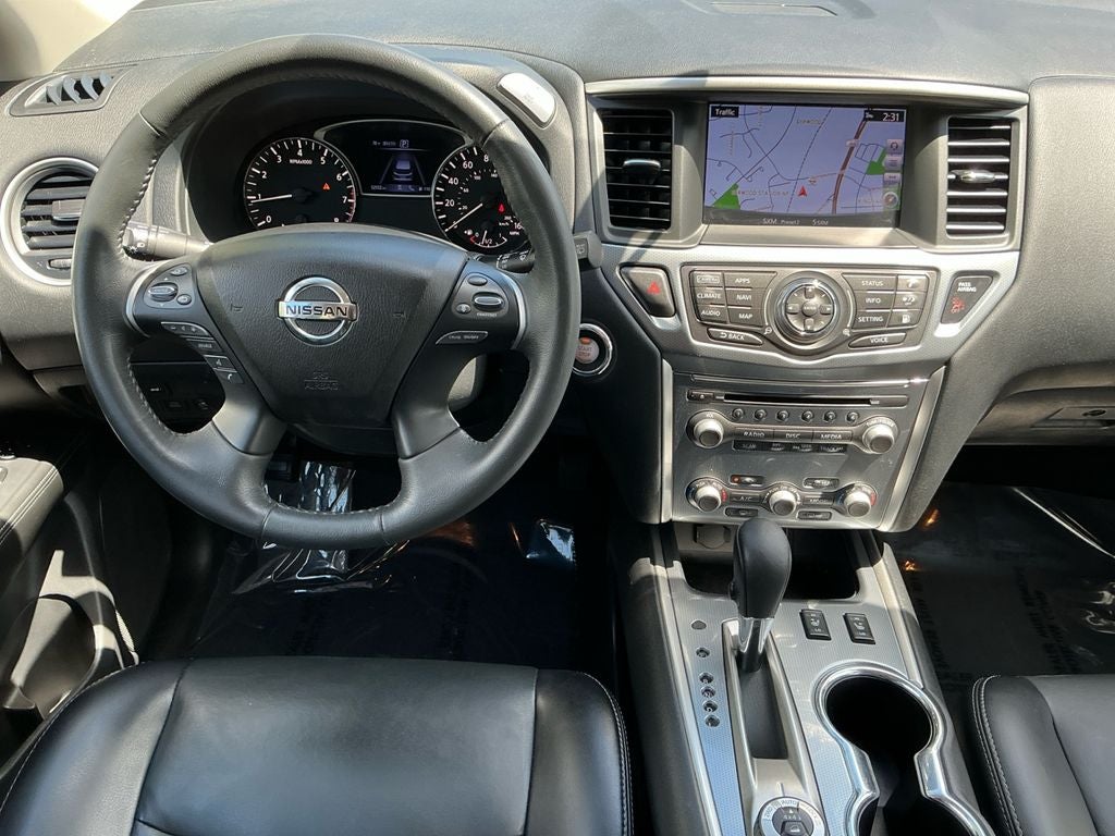 2018 Nissan Pathfinder SL NICE LOW MILES