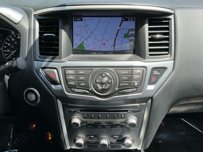 2018 Nissan Pathfinder SL NICE LOW MILES