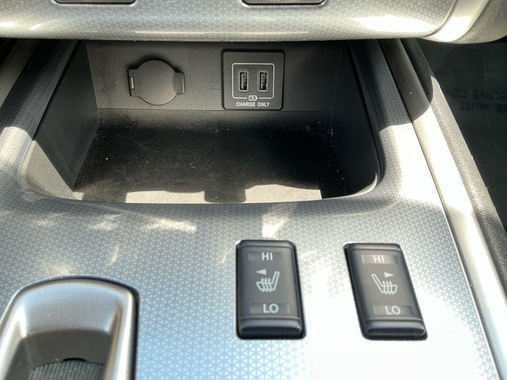 2018 Nissan Pathfinder SL NICE LOW MILES