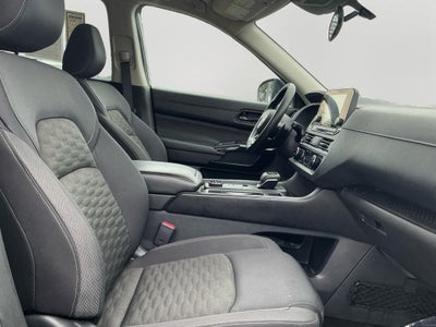 2024 Nissan Pathfinder S