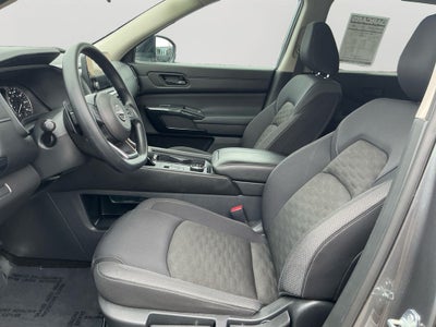 2024 Nissan Pathfinder S