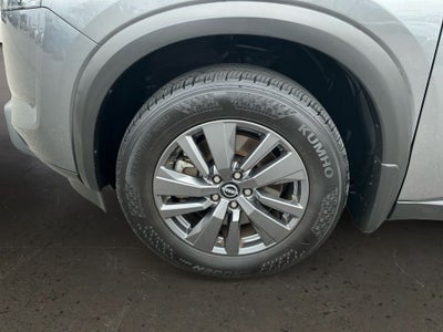 2024 Nissan Pathfinder S
