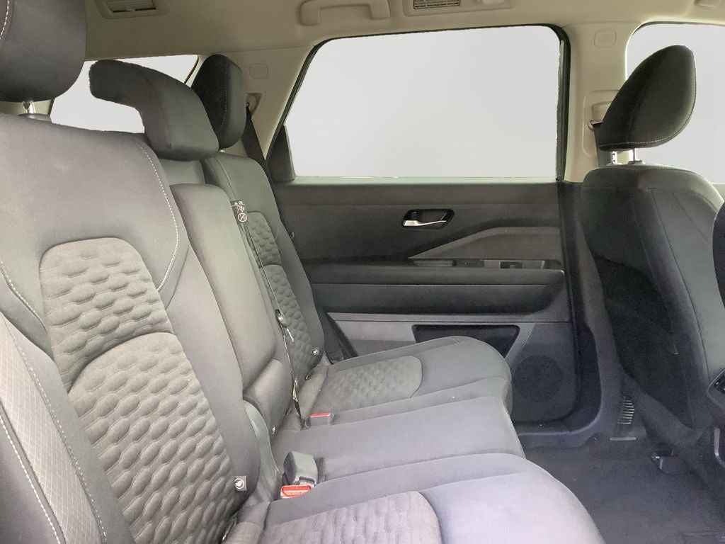 2022 Nissan Pathfinder SV Low Mileage