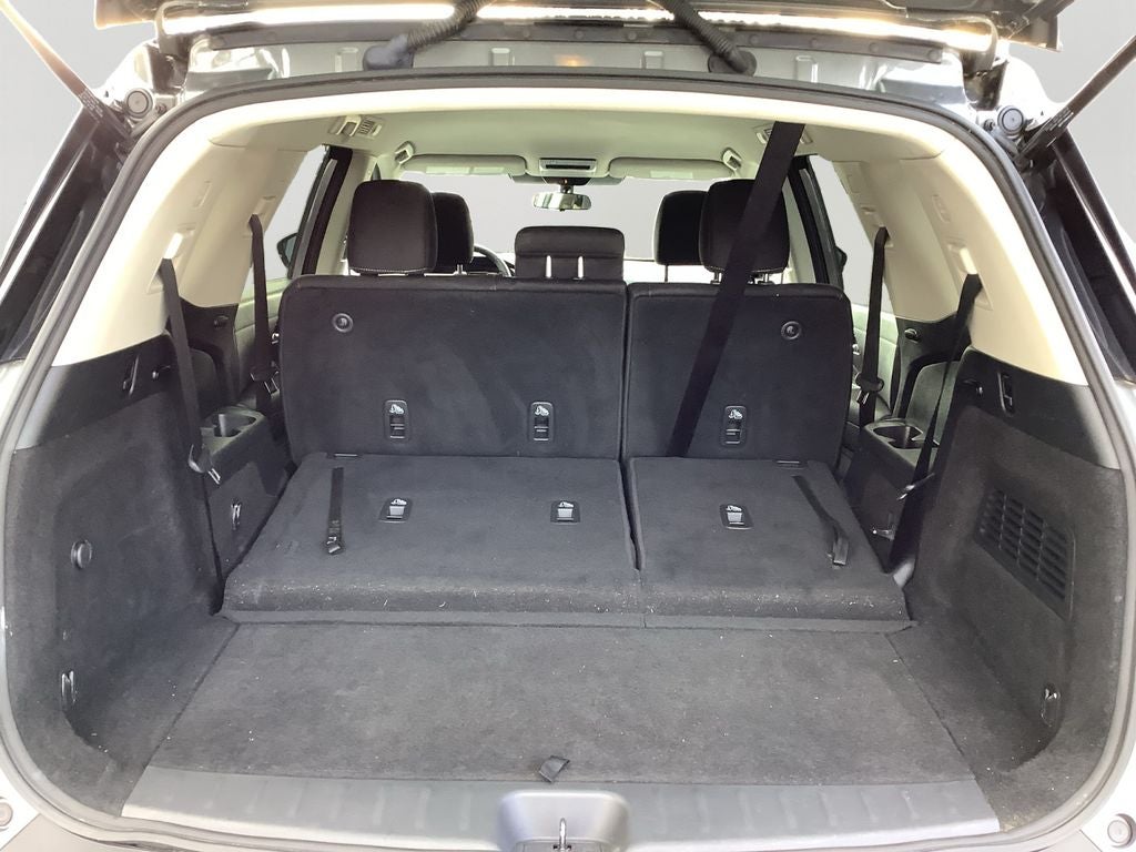 2022 Nissan Pathfinder SV Low Mileage