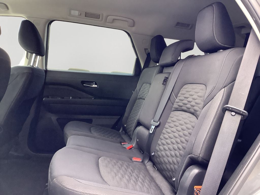2022 Nissan Pathfinder SV Low Mileage