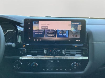 2026 Nissan Pathfinder SV