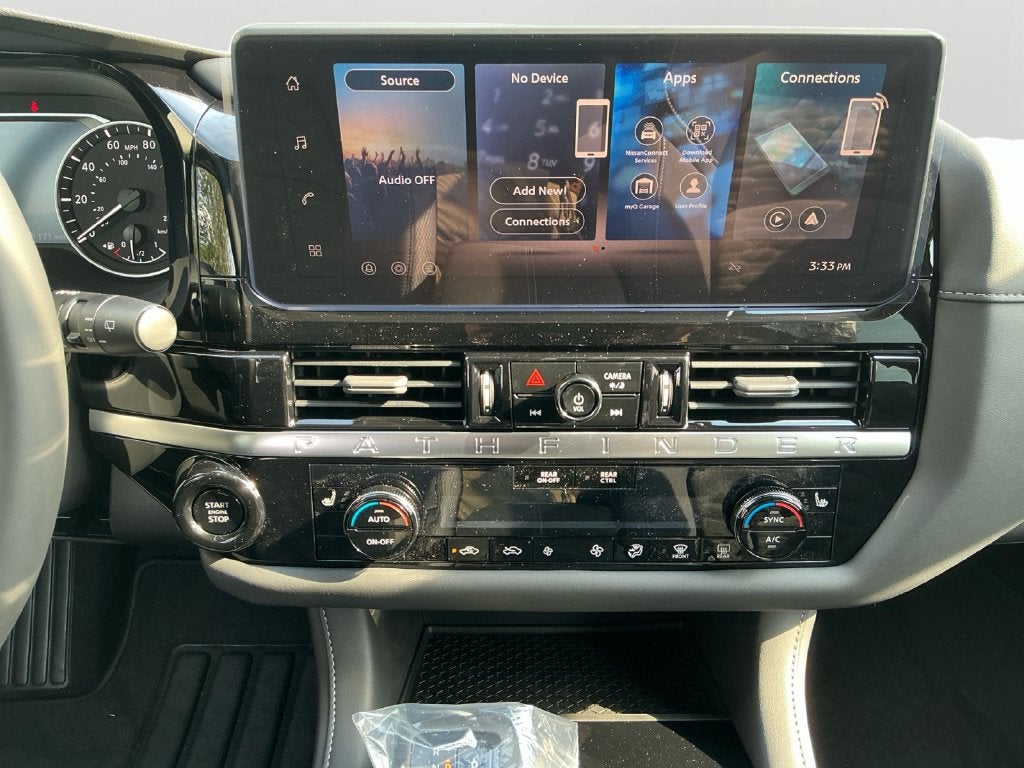 2026 Nissan Pathfinder SV