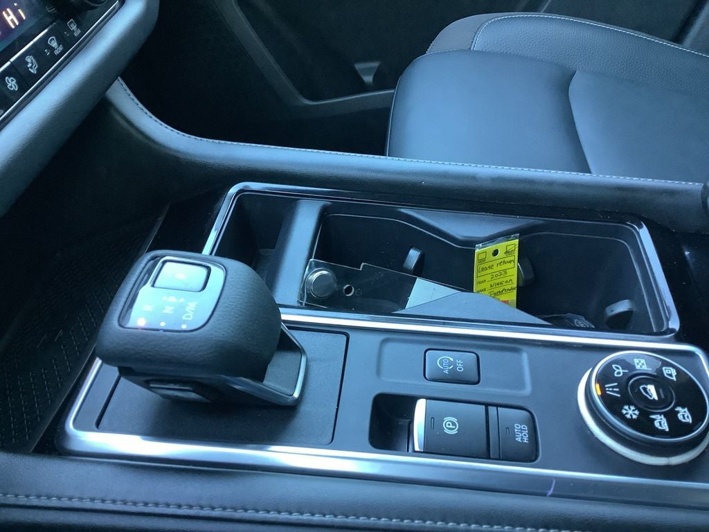 2023 Nissan Pathfinder SL