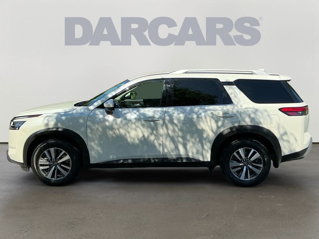 2022 Nissan Pathfinder SL