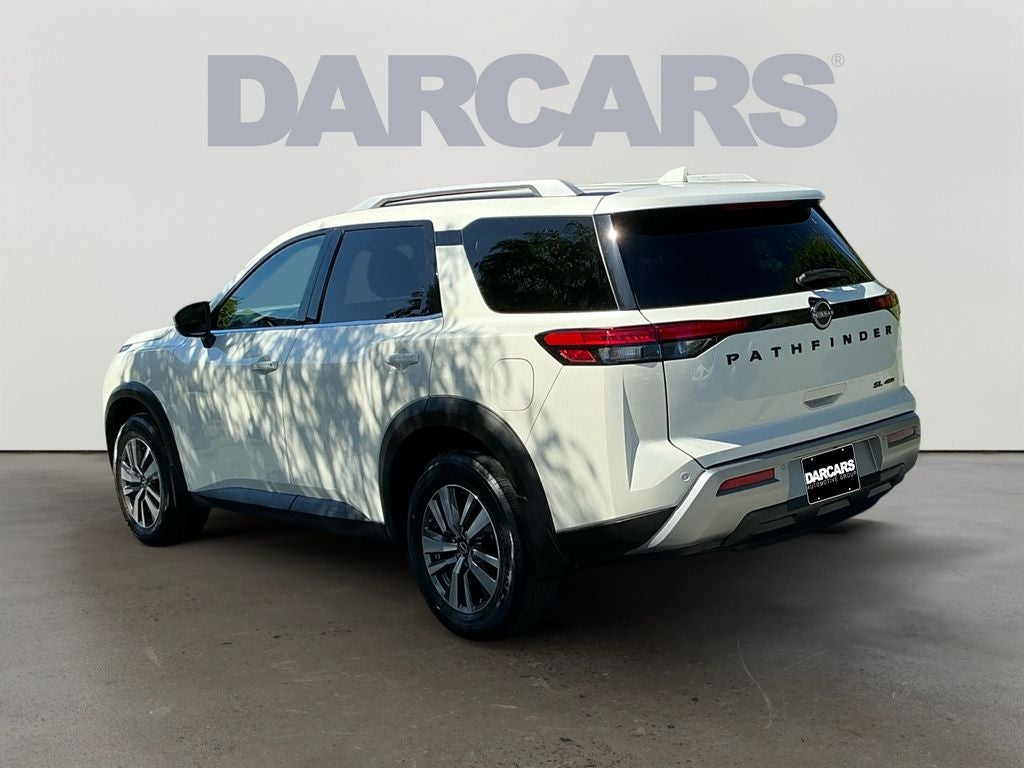 2022 Nissan Pathfinder SL