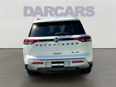 2022 Nissan Pathfinder SL