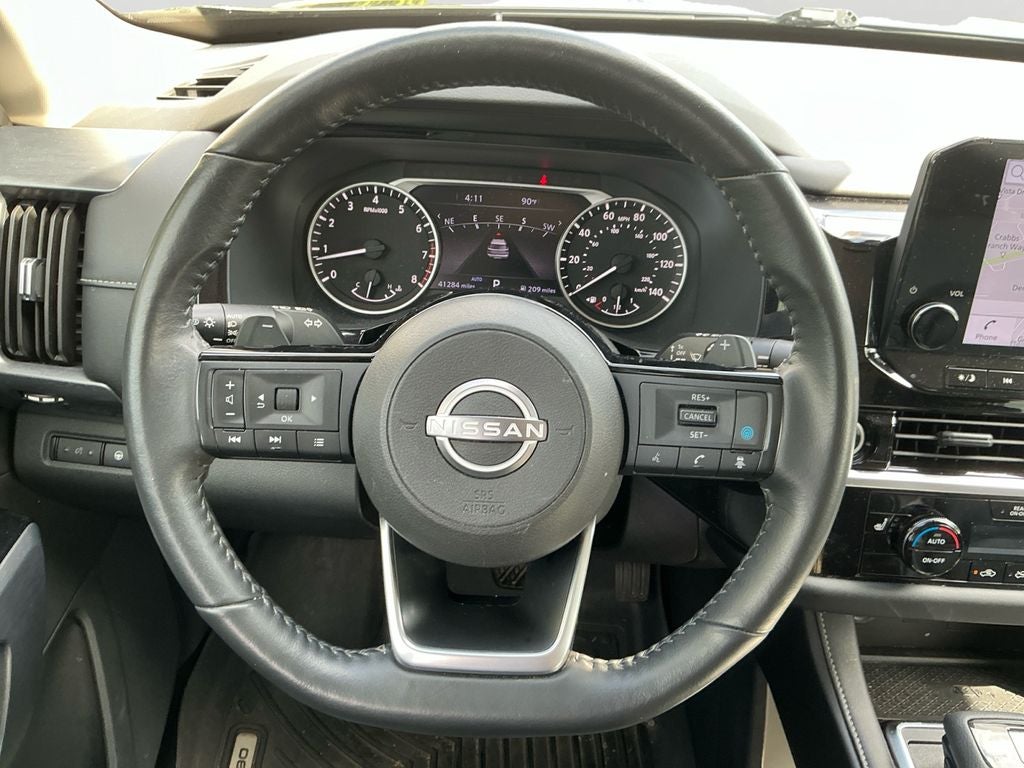 2023 Nissan Pathfinder SL