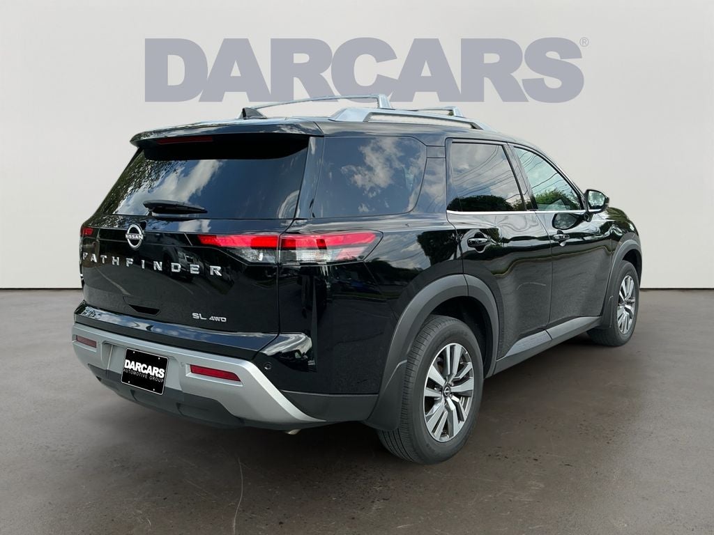 2023 Nissan Pathfinder SL
