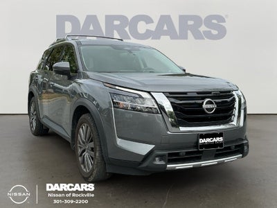 2022 Nissan Pathfinder SL