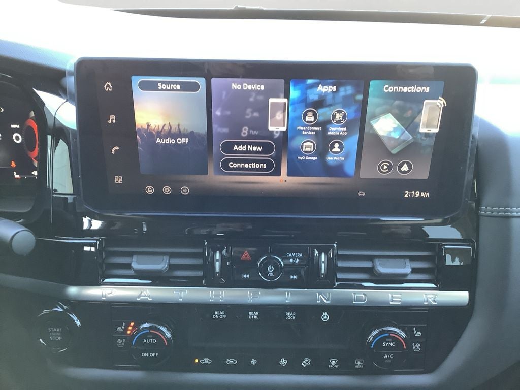 2026 Nissan Pathfinder Platinum