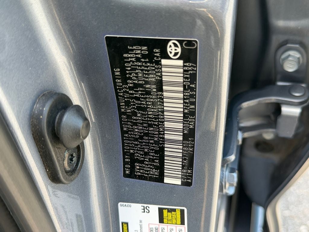 2024 Toyota Corolla LE