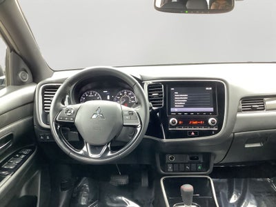 2020 Mitsubishi Outlander ES