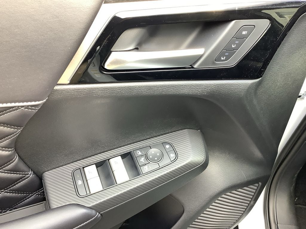 2026 Nissan Rogue Plug-In Hybrid Platinum