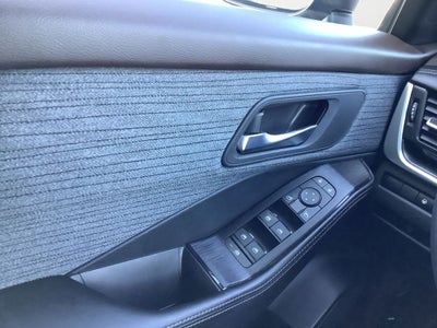 2023 Nissan Rogue SV Low Mileage