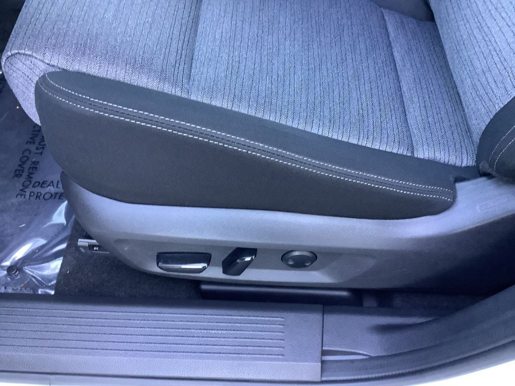 2023 Nissan Rogue SV Low Mileage