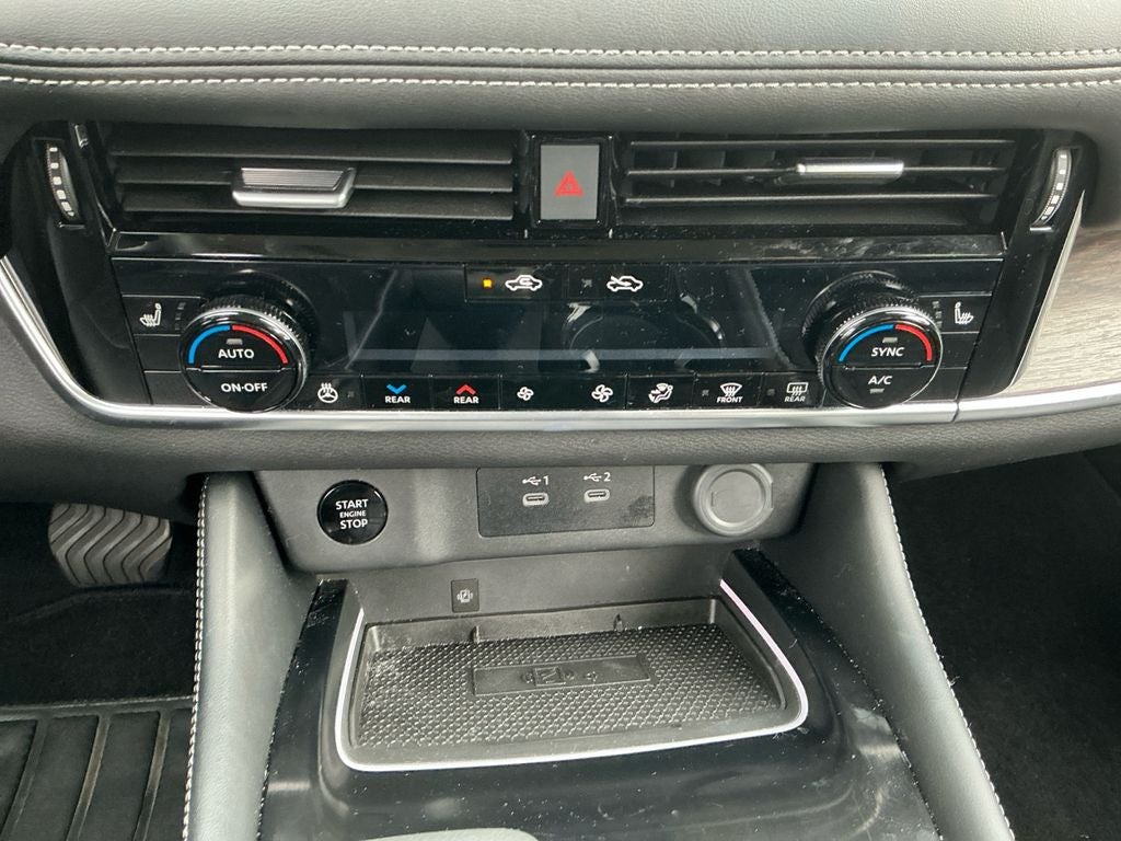 2025 Nissan Rogue Platinum