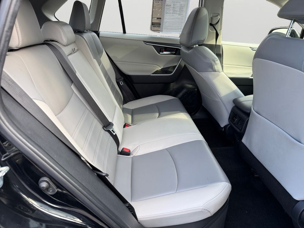 2023 Toyota RAV4 Hybrid XLE Premium