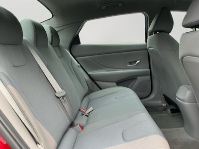 2023 Hyundai Elantra SE
