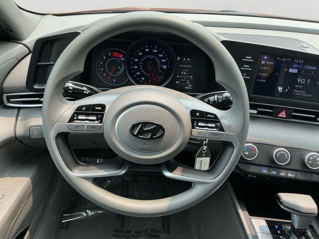 2023 Hyundai Elantra SE