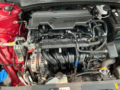 2023 Hyundai Elantra SE