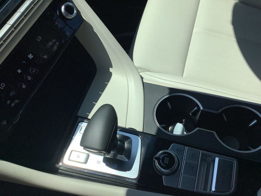 2024 Genesis G70 2.5T
