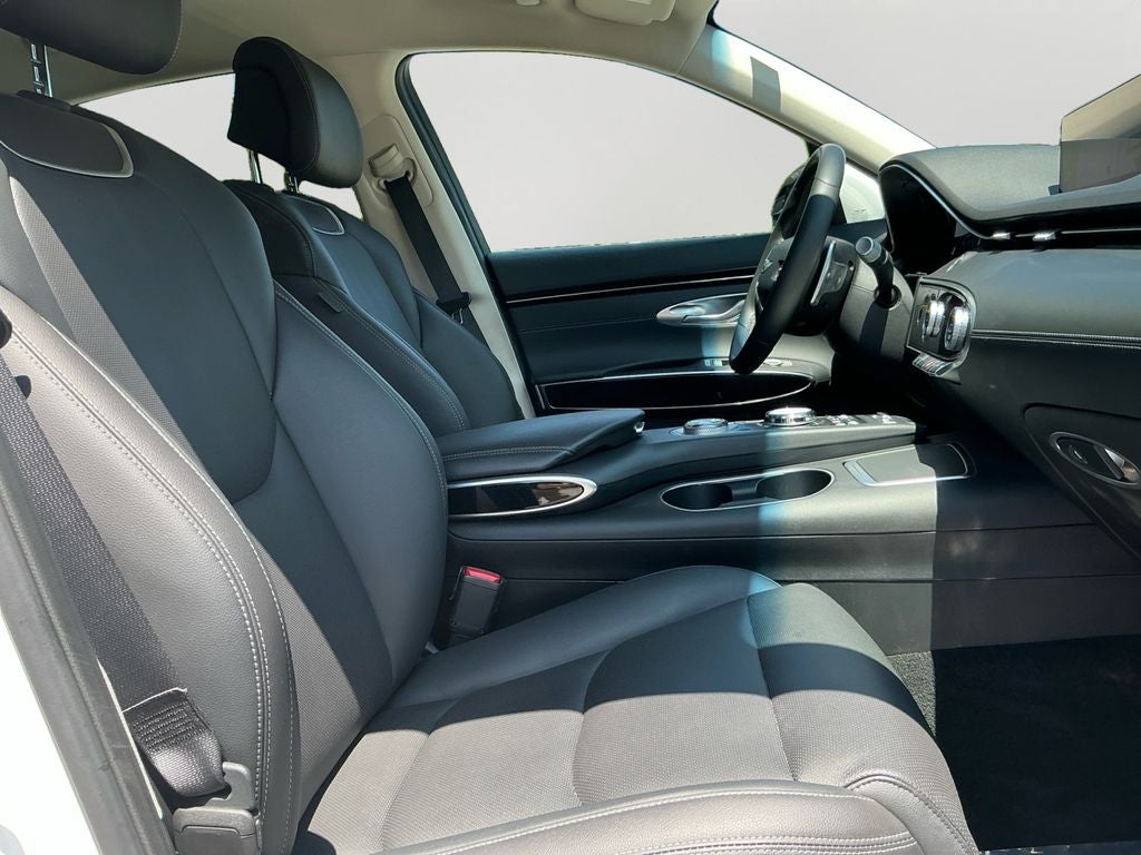 2025 Genesis GV70 2.5T