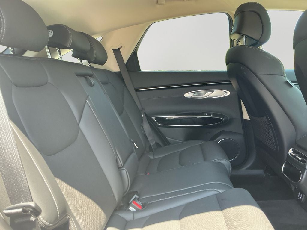 2025 Genesis GV70 2.5T