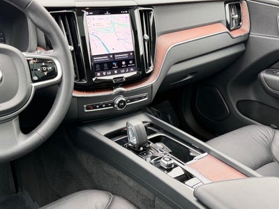 2023 Volvo XC60 B5 Plus Bright Theme