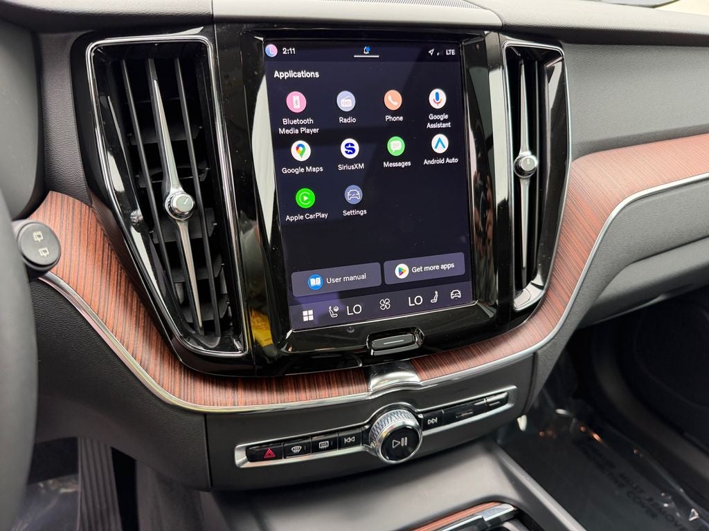2023 Volvo XC60 B5 Plus Bright Theme